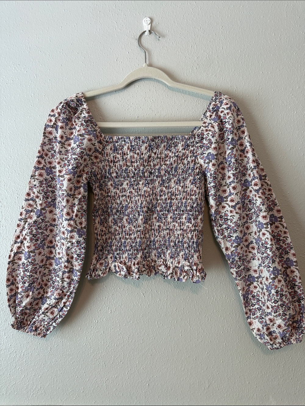 Boheme Purple and Cream Floral Smocked Puff-Sleeve Crop Top